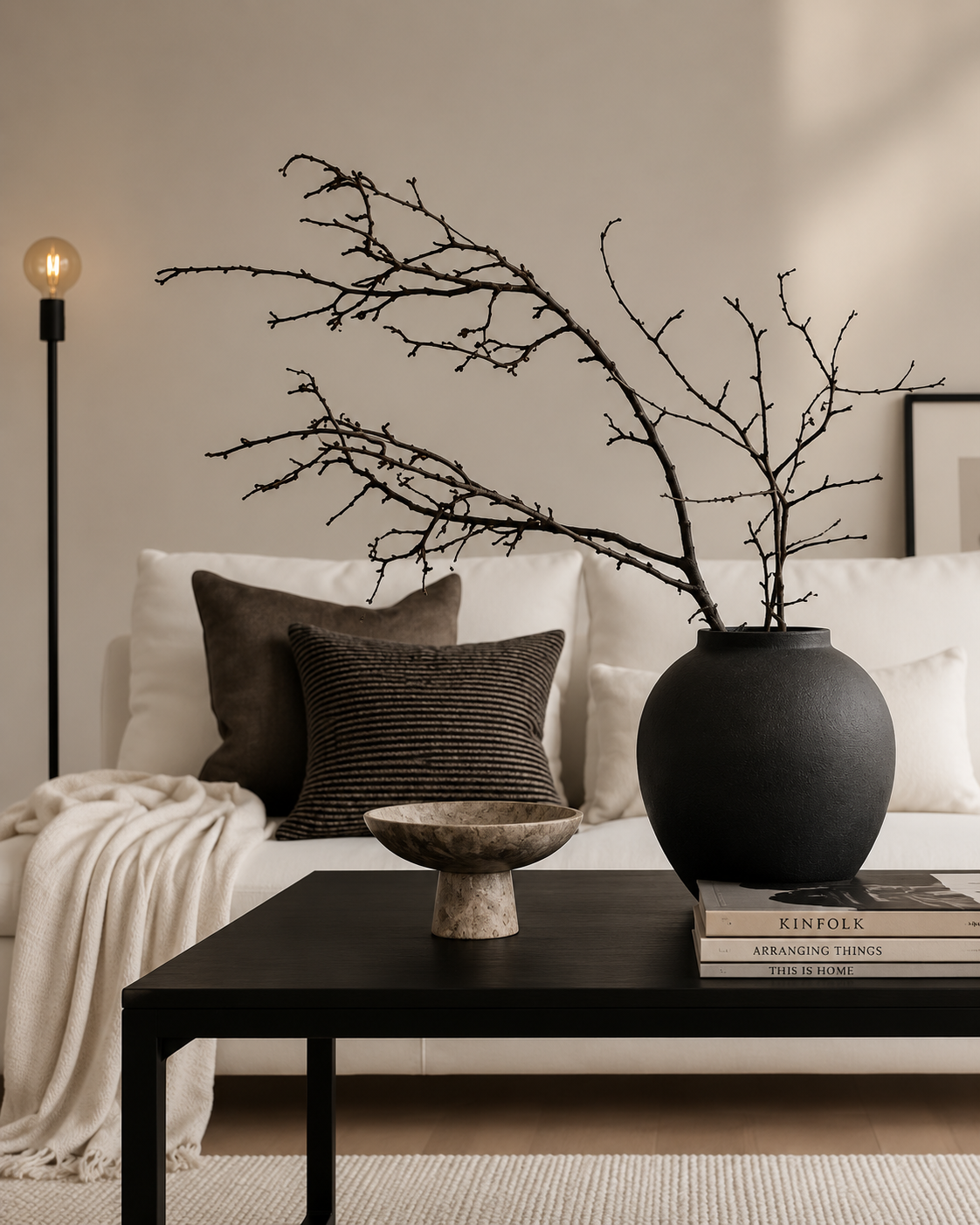 Noir Harmony Vase ✨